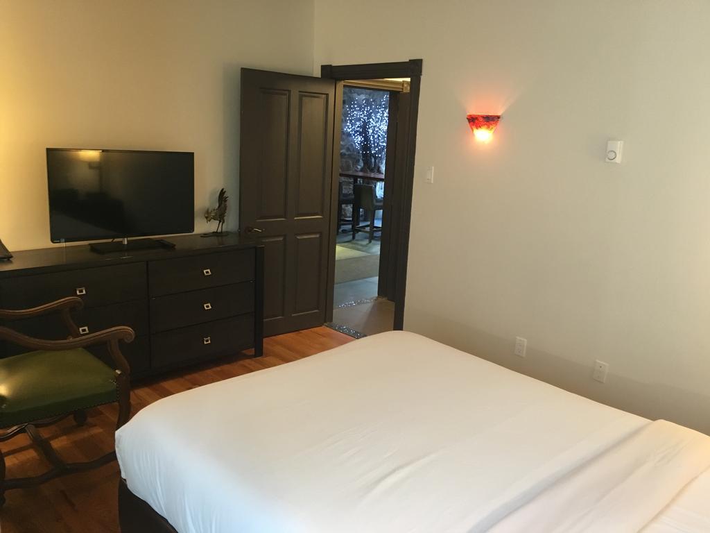 Hotel Epik Montréal Eksteriør billede